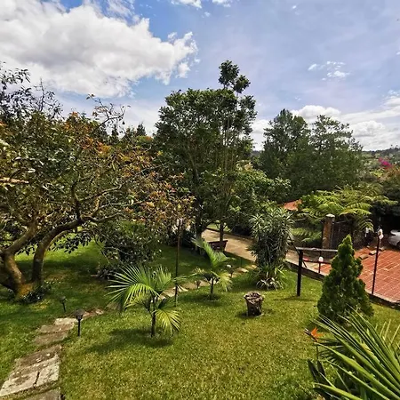 Chale De Montana Con Jacuzzi Guarne Exterior photo
